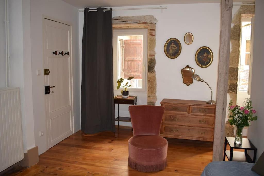 Avec Acces Piscine Et Jardin Dans Particulier Apartment Nérac